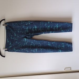 Patagonia Blue and Teal Centered Crop 3/4 Tights - Size Small